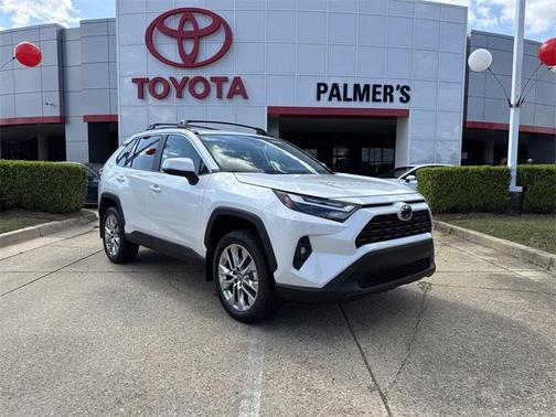 2025 Toyota RAV4 XLE Premium