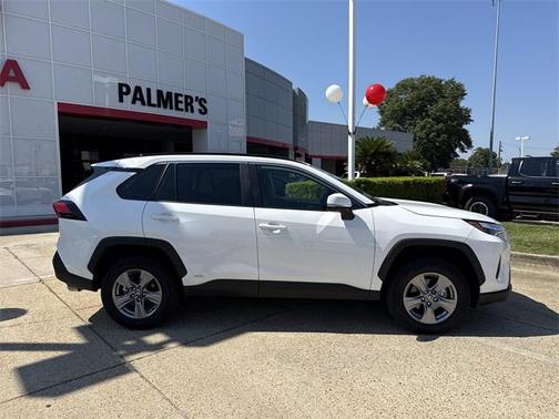 2025 Toyota RAV4 Hybrid XLE
