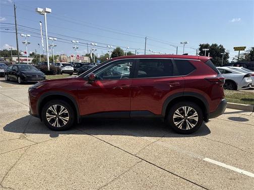 2022 Nissan Rogue SV