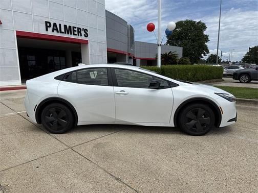 2025 Toyota Prius LE