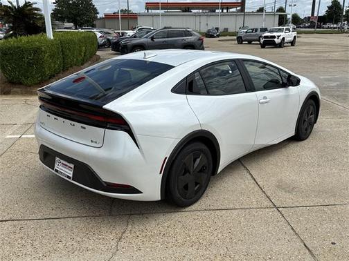 2025 Toyota Prius LE