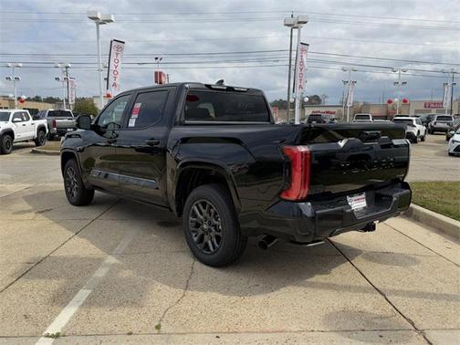 2025 Toyota Tundra Hybrid Platinum