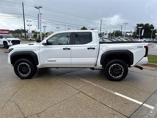 2025 Toyota Tacoma TRD Off Road