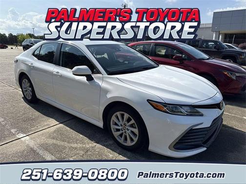2022 Toyota Camry LE