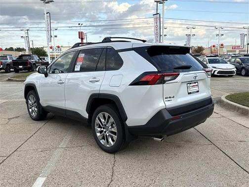 2025 Toyota RAV4 XLE Premium