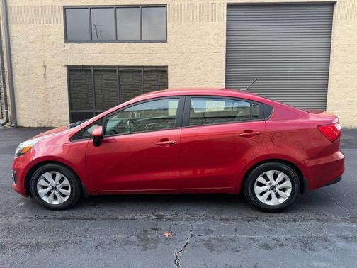 2016 Kia Rio EX