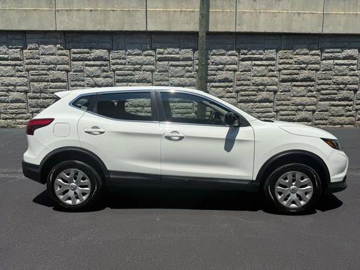 2018 Nissan Rogue Sport S