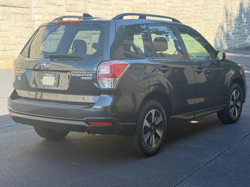 2017 Subaru Forester 2.5i