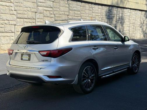 2017 INFINITI QX60 Base