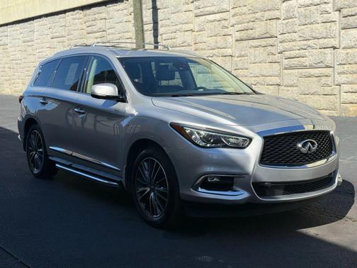 2017 INFINITI QX60 Base