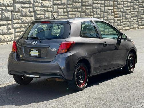 2015 Toyota Yaris L