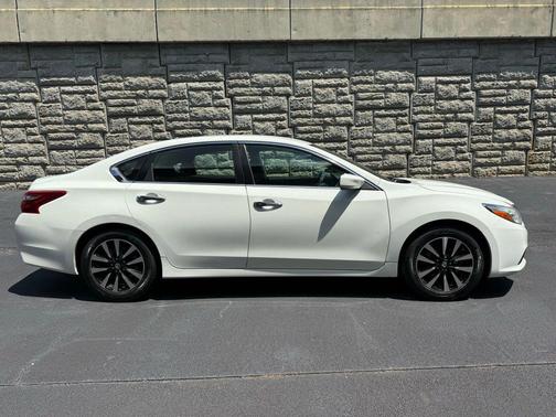 2018 Nissan Altima 2.5 SV