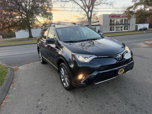 2017 Toyota RAV4 Hybrid Limited
