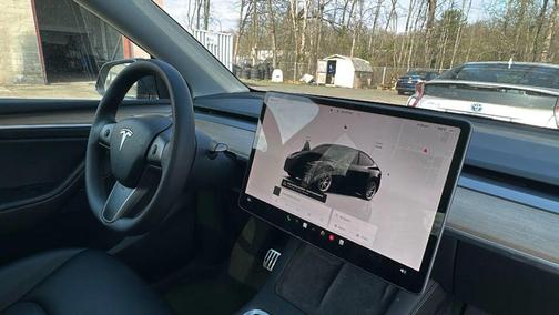 2022 Tesla Model Y Long Range Dual Motor All-Wheel Drive