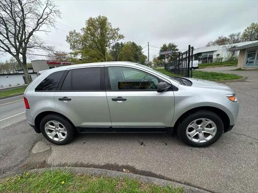 2014 Ford Edge SE