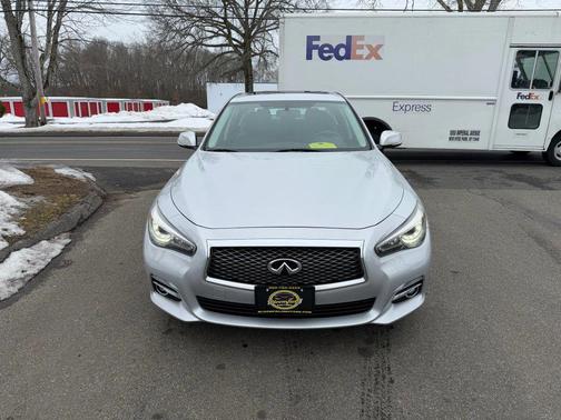2015 INFINITI Q50 Base