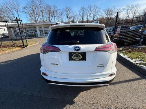 2016 Toyota RAV4 Hybrid XLE