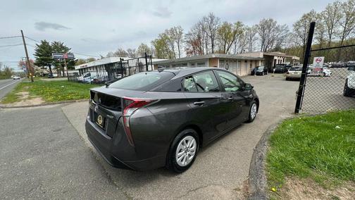 Magnetic Gray Metallic 2016 Toyota Prius Two