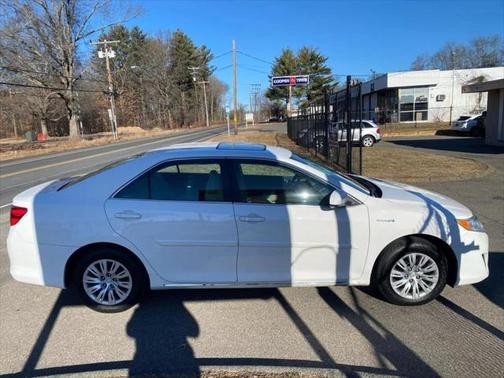 2014 Toyota Camry Hybrid LE