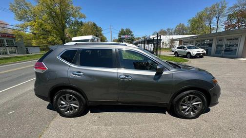 Gun Metallic 2016 Nissan Rogue SL