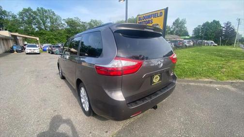 2015 Toyota Sienna XLE