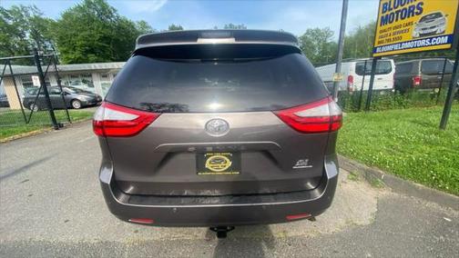 2015 Toyota Sienna XLE