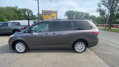 2015 Toyota Sienna XLE