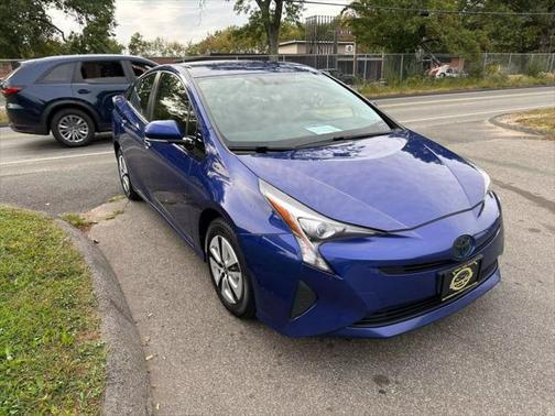 2016 Toyota Prius Three