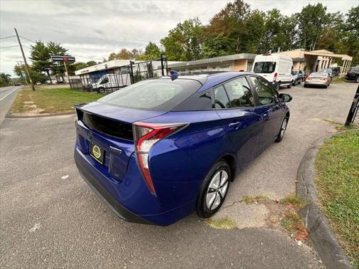 2016 Toyota Prius Three