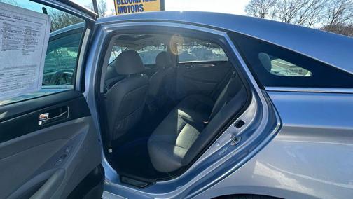 2013 Hyundai SONATA Hybrid Limited