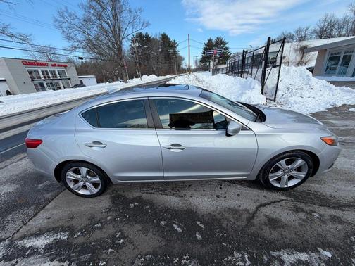 2015 Acura ILX 2.0L Technology