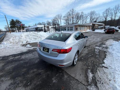 2015 Acura ILX 2.0L Technology