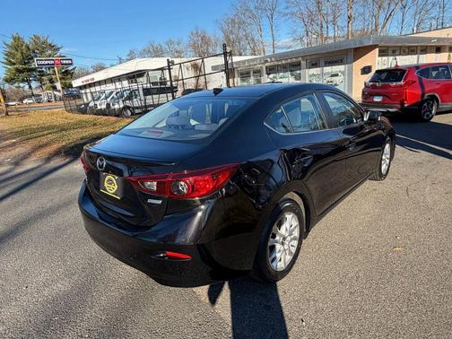 2016 Mazda Mazda3 i Touring