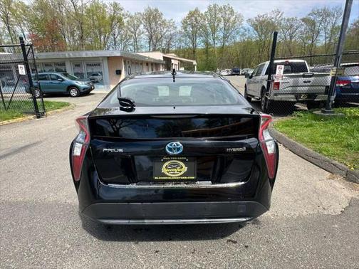 2016 Toyota Prius Three