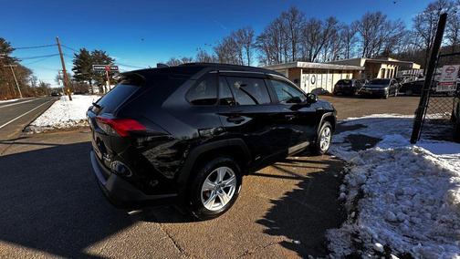 2020 Toyota RAV4 Hybrid XLE