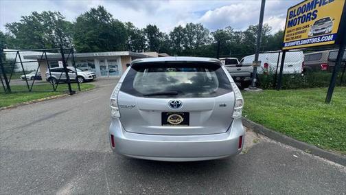 2013 Toyota Prius v Five