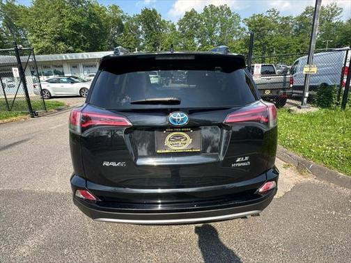 2018 Toyota RAV4 Hybrid XLE