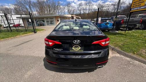 2015 Hyundai SONATA SE
