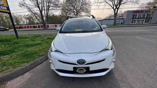 2016 Toyota Prius Four Touring