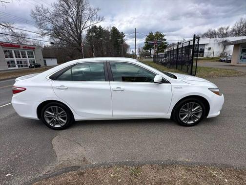 2015 Toyota Camry Hybrid SE