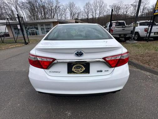 2015 Toyota Camry Hybrid SE
