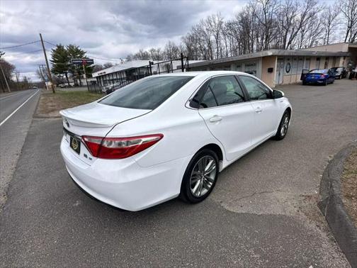 2015 Toyota Camry Hybrid SE