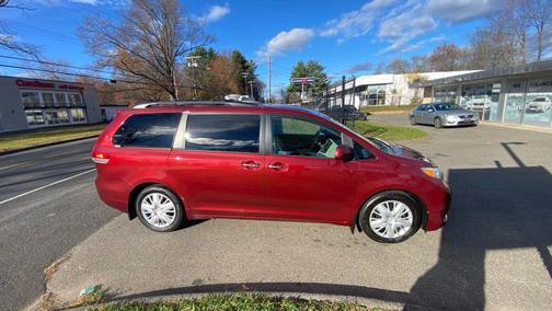 2012 Toyota Sienna XLE