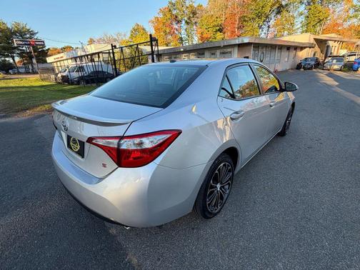 2015 Toyota Corolla S Plus