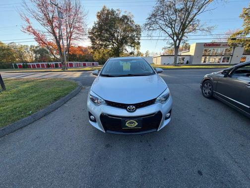 2015 Toyota Corolla S Plus