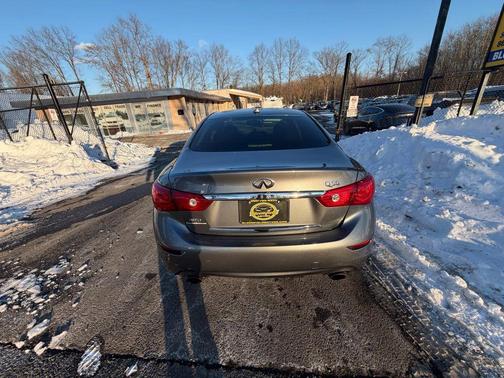 2015 INFINITI Q50 Premium