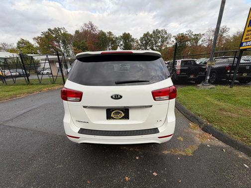 2016 Kia Sedona LX