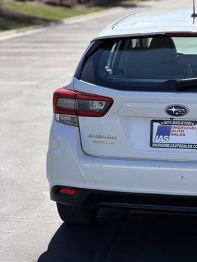 Crystal White Pearl 2022 Subaru Impreza Base