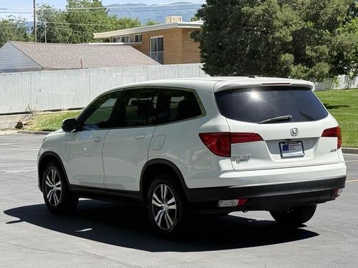 White Diamond Pearl 2016 Honda Pilot EX-L