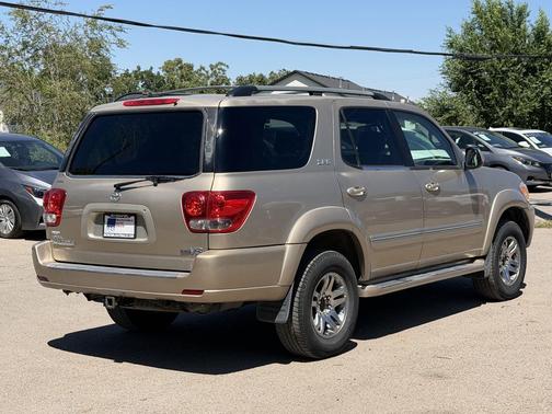 Desert Sand Mica 2005 Toyota Sequoia SR5
